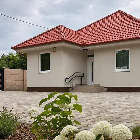 A Napos Oldal Vendeghaz Abaujker