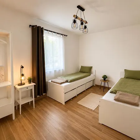 A Napos Oldal Vendeghaz Vakantiehuis